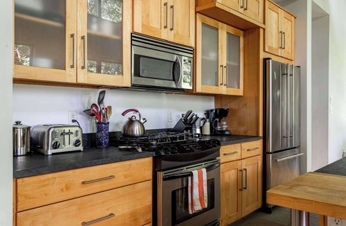 New Marlborough House | Steepletop - Nature Lovers Paradise with Rec Room