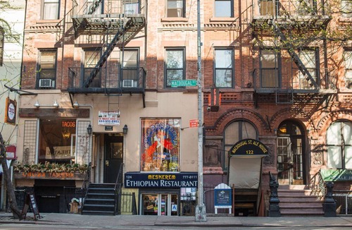 Chinatown Hotel | Steps From The Lower East Side | Sightseeing