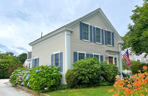 Chatham House | Steps to Chatham Center & Lighthouse Beach - charming home with central AC