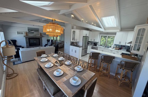 Cape Neddick House | Steps to Cliff House Resort, Minutes to Perkins Cove and Ogunquit.