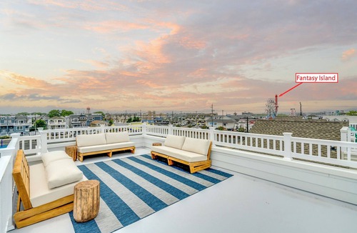 Beach Haven House | Steps to Fantasy Island! Luxury Beach Home w/Pool & Game Room, sleeps 18!