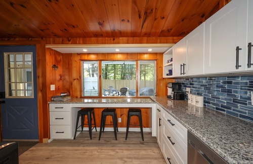 Meredith Cottage | Steps to Winnipesaukee Beach Newly Renovated Home
