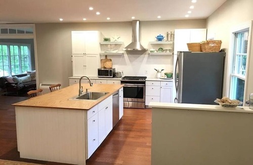 Glendale House | Stockbridge house 17 minutes from Tanglewood. Four bedroom, three bathroom.