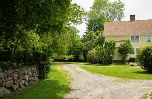 Ledyard Hotel | Stonecroft Inn