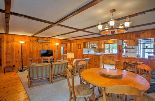 Meredith Cottage | Stonedam Cottage on the shores of Lake Winni