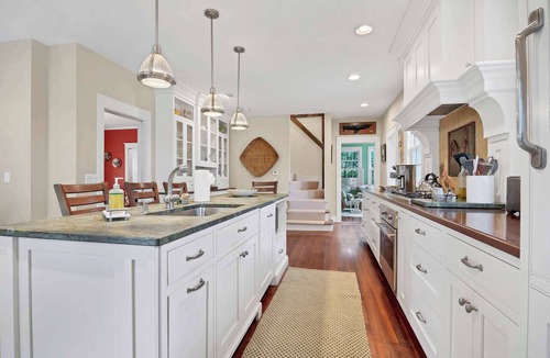 Stonington House | Stonington Village | Walk to Beach, Shops & Dining