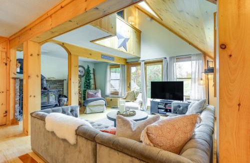 Stratton House | Storybook Stratton House: 3 Mi to Mount Snow!