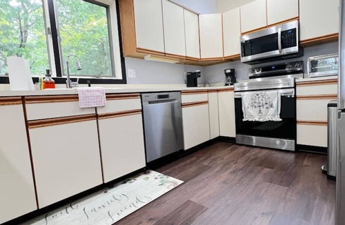 Stratton Mountain House | Stratton Mountain Home - Hot Tub, Sauna, Fire Pit, & MORE!