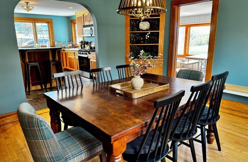 South Londonderry House | Stratton View Farmhouse + Guesthouse