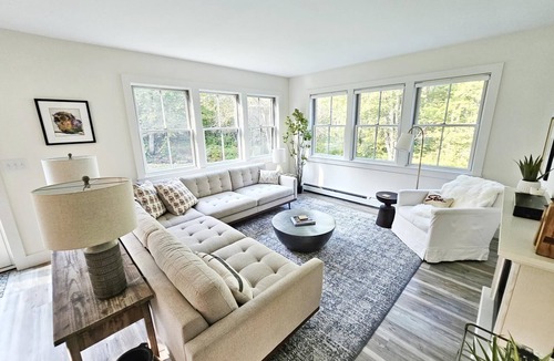 Stowe Hollow House | Streamside Hollow - Stowe Retreat in the Woods