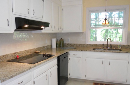 Narragansett Pier House | Student rental is all that is left!