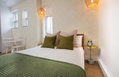 Plateau Mont Royal Apartment | Studio #18 - Self Check-In - Plateau - St-Denis