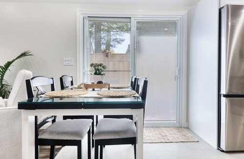 Port Dalhousie Cottage | Studio 5 |Explore Niagara from Newly Rebuilt Private Cottage in Port Dalhousie