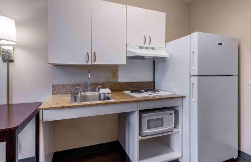 Fishkill Hotel | Studio 6 Extended Stay Fishkill Westage Center NY