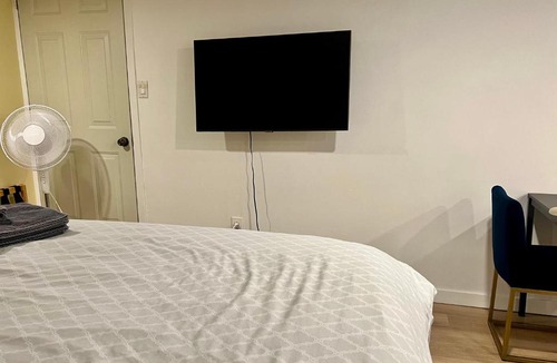 Cote-Saint-Paul Apartment | Studio moderne et tranquille