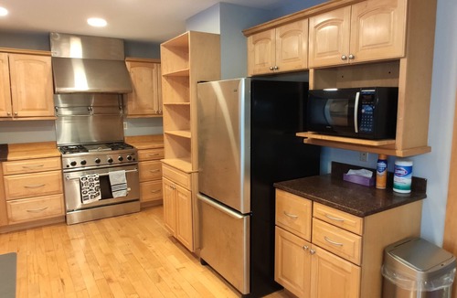 Essex Junction House | Stunning 3bedroom modern home closed to everything