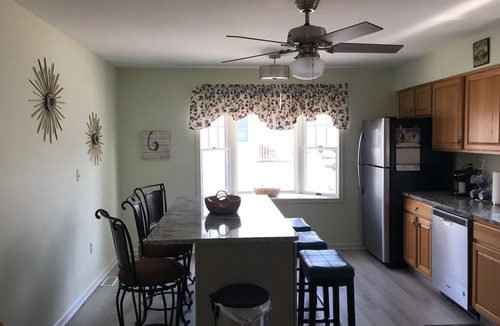 Atlantic City House | Stunning Beach Block with Water View! 3 Bedroom - Great Area