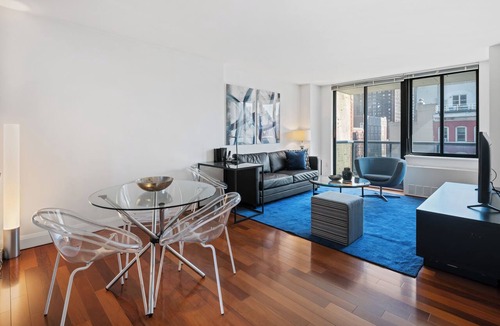 Gramercy Apartment | Stunning Gramercy 1 Bedroom with Private Balcony!