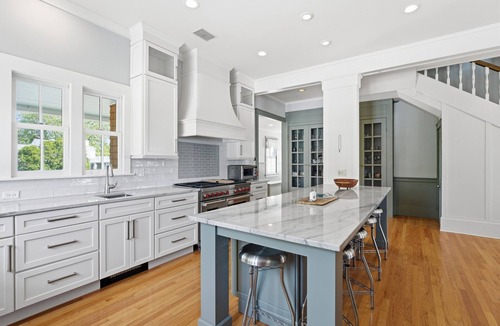 Clinton House | Stunning Historic Waterfront Mansion with pool