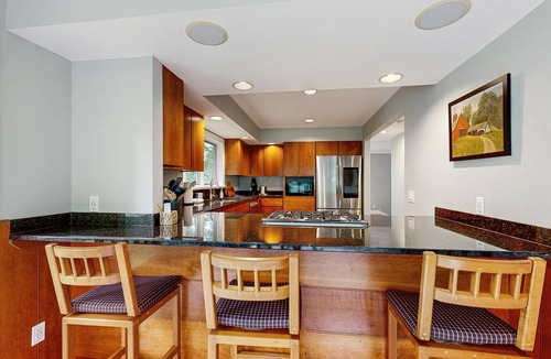 West Hartford House | Stunning home w/hot tub, views & Quechee Club access
