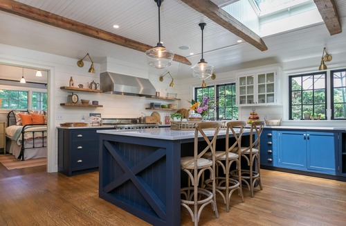 Pond Cove House | Stunning home w/private beach and hot tub. Sleeps 12. 9 mins to DT Portland.