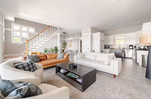 Hopatcong House | STUNNING lakefront home w/dock now available for monthly rental! Pet friendly!