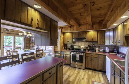 Danby Cabin | Stunning Mountain Retreat!
