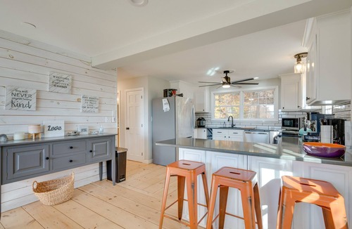 Bridgewater House | Stunning Newfound Lake Hideaway: Fireplace & Grill