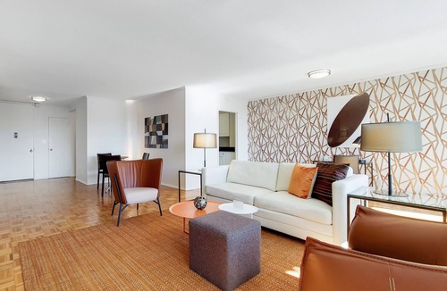 West End Apartment | Stunning One-Bedroom Apartment with Balcony