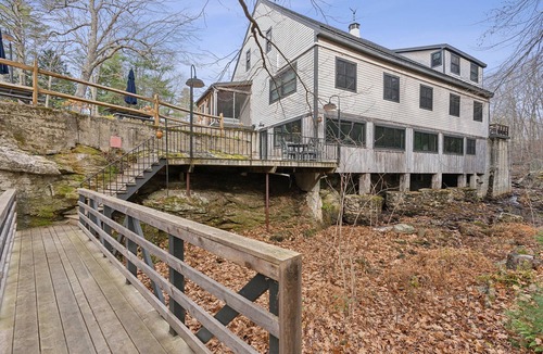 Cumberland Center Apartment | Stunning, relaxing riverfront retreat