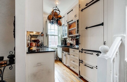 Beacon Hill Apartment | Stunning Rooftop Apartment & Garden Deck