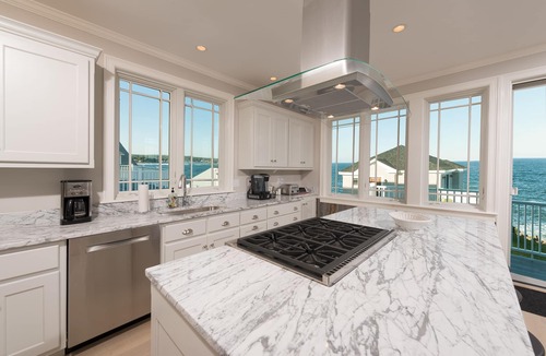 York Beach House | Stunning Seaside Luxury Retreat with Amazing Ocean Views: One of York's BEST