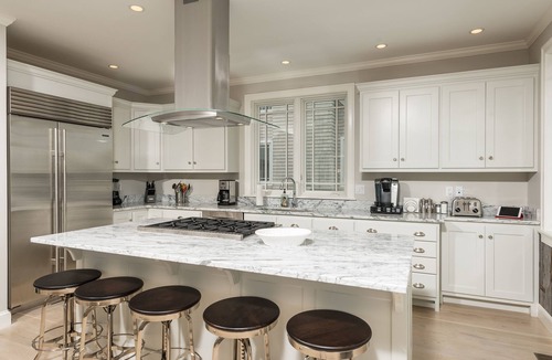 York Beach House | Stunning Seaside Luxury Retreat with Amazing Ocean Views: One of York's BEST