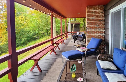 Cambridge Cabin | Stunning Views from the Fire Tower Cabin