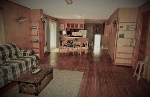 Conneaut House | Stunning views in a great location for hunting fishing or just vacation!