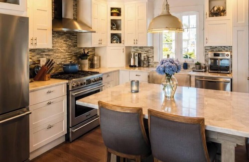 Portsmouth House | Stunning Waterfront Home-Outdoor Kitchen & Living, Pizza Oven, Fireplace & Dock