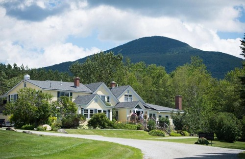 Mendon House | Stunning Wedding & Retreat Venue (19 bedrooms)