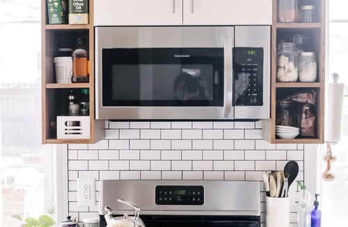 Hudson Apartment | Stylish 2-bedroom apartment with grand backyard in Hudson