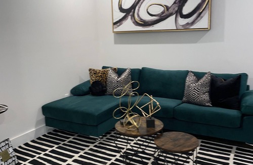 West Philadelphia House | Stylish 5 Bedroom Home in Philadelphia