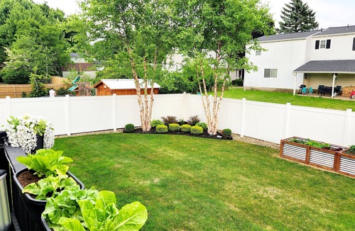 Erie House | Stylish and Spacious 3 bedroom home located 3.4 mi from downtown Erie, PA