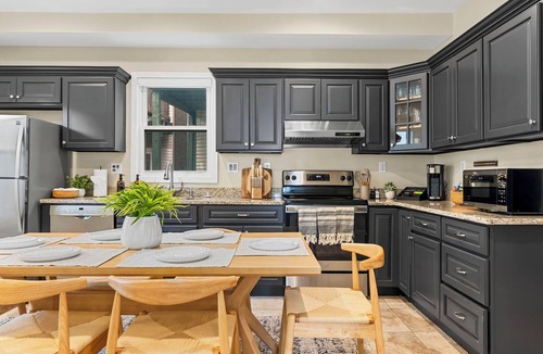 Central Square Apartment | Stylish Cambridge Stay - Steps to Central T-Line/MIT/Harvard