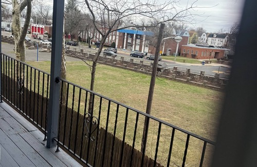 Irvington Condo | Stylish Condo W/Balcony. Close to Airport & Rutgers Newark!