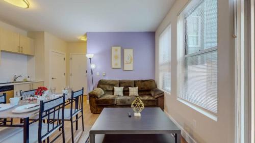 Downtown Apartment | Stylish Home and Cozy