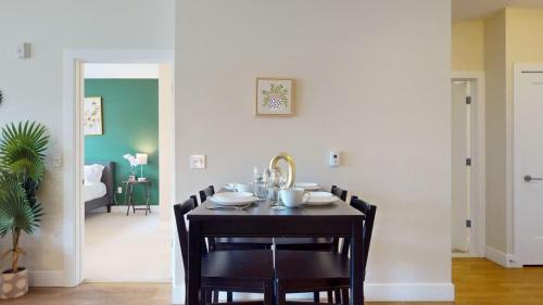 Downtown Apartment | Stylish Home with Free Parking