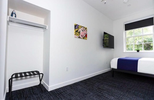 Fenway–Kenmore Apartment | Stylish Hotel Room in Boston's Fenway - Unit #107