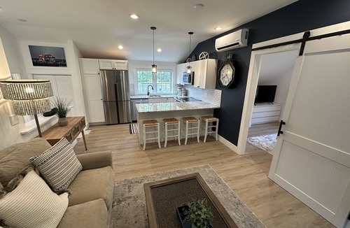 Tisbury Apartment | Stylish renovated apartment, 2 miles from town, private gardens & fire pit