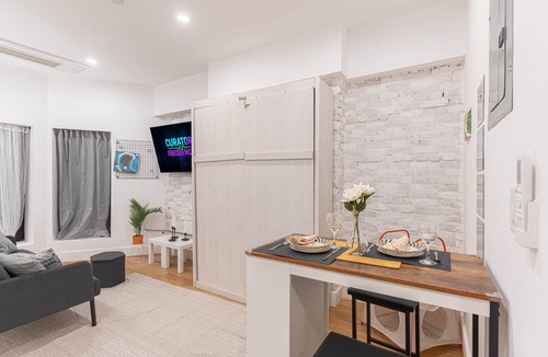 Bushwick Apartment | Stylish & Renovated Studio near Train