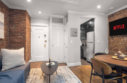 Kips Bay Apartment | Stylish Retreat in Midtown NYC Walk to Everything