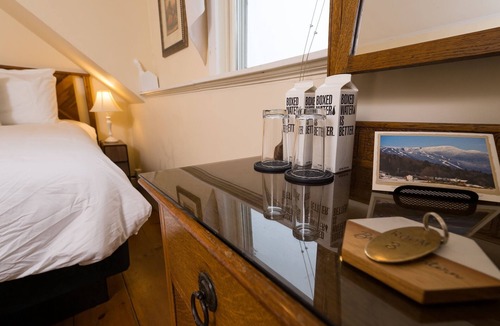 Stowe Bed & Breakfast | Sugarloaf Mountain+Breakfast @ Brass Lantern Inn
