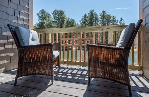 Glendale Apartment | Suite 4 - Quiet and private accommodations in a country setting.